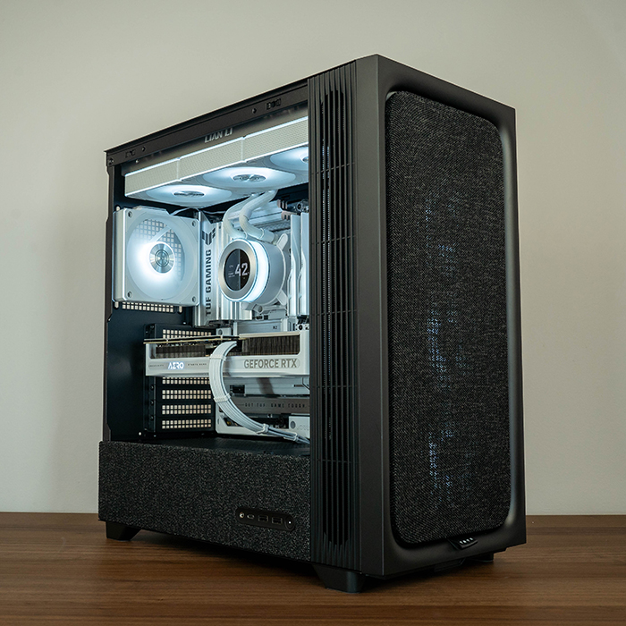 Image of Silver Star: R7 9800X3D / RTX 5080